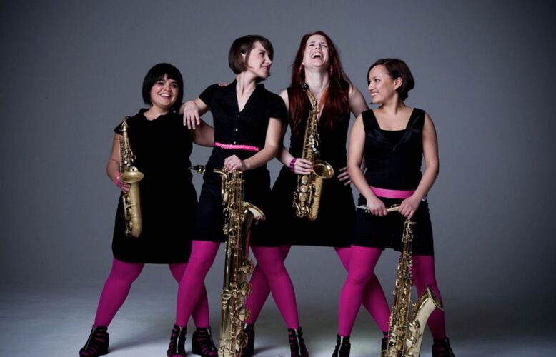 saxophonistinnen-madames-du-sax-swing